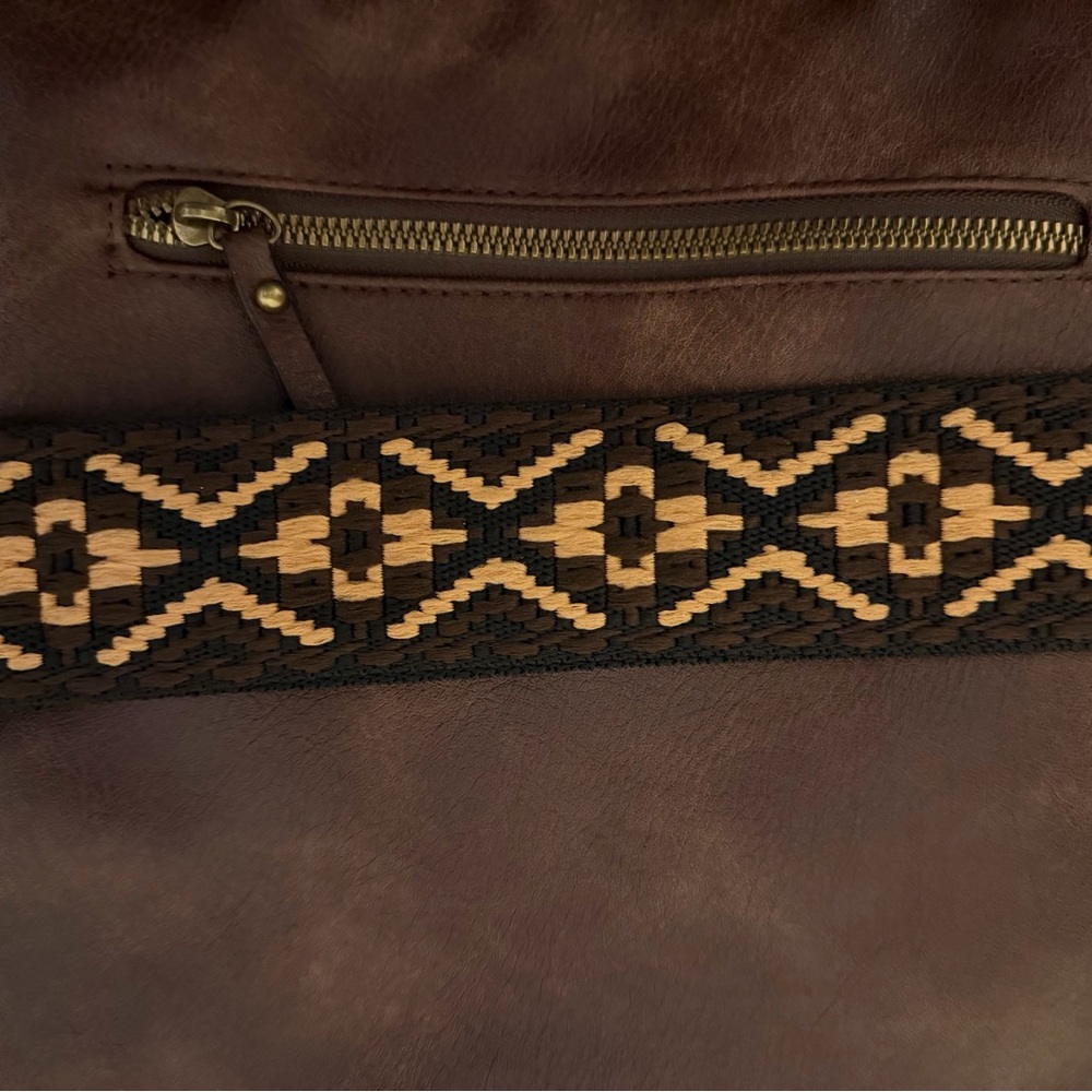 Olivia & Kate Vegan Leather Crossbody Bag - Picture 6 of 13